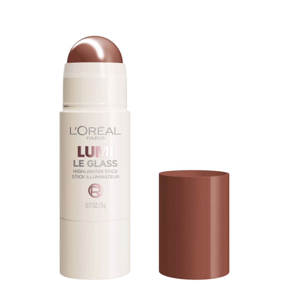 L'Oréal Paris Lumi Le Glass Highlighter Stick 5g – creamy, blendable highlighter for a radiant, glass-skin glow at Skinstash.pk