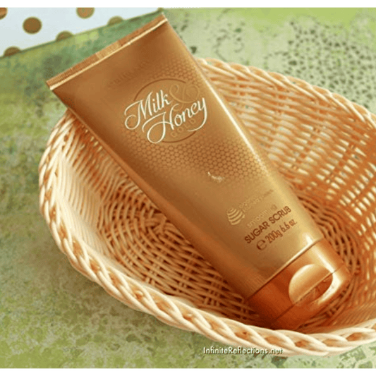 Oriflame Sweden Milk & Honey Gold Sugar Scrub (200ml)