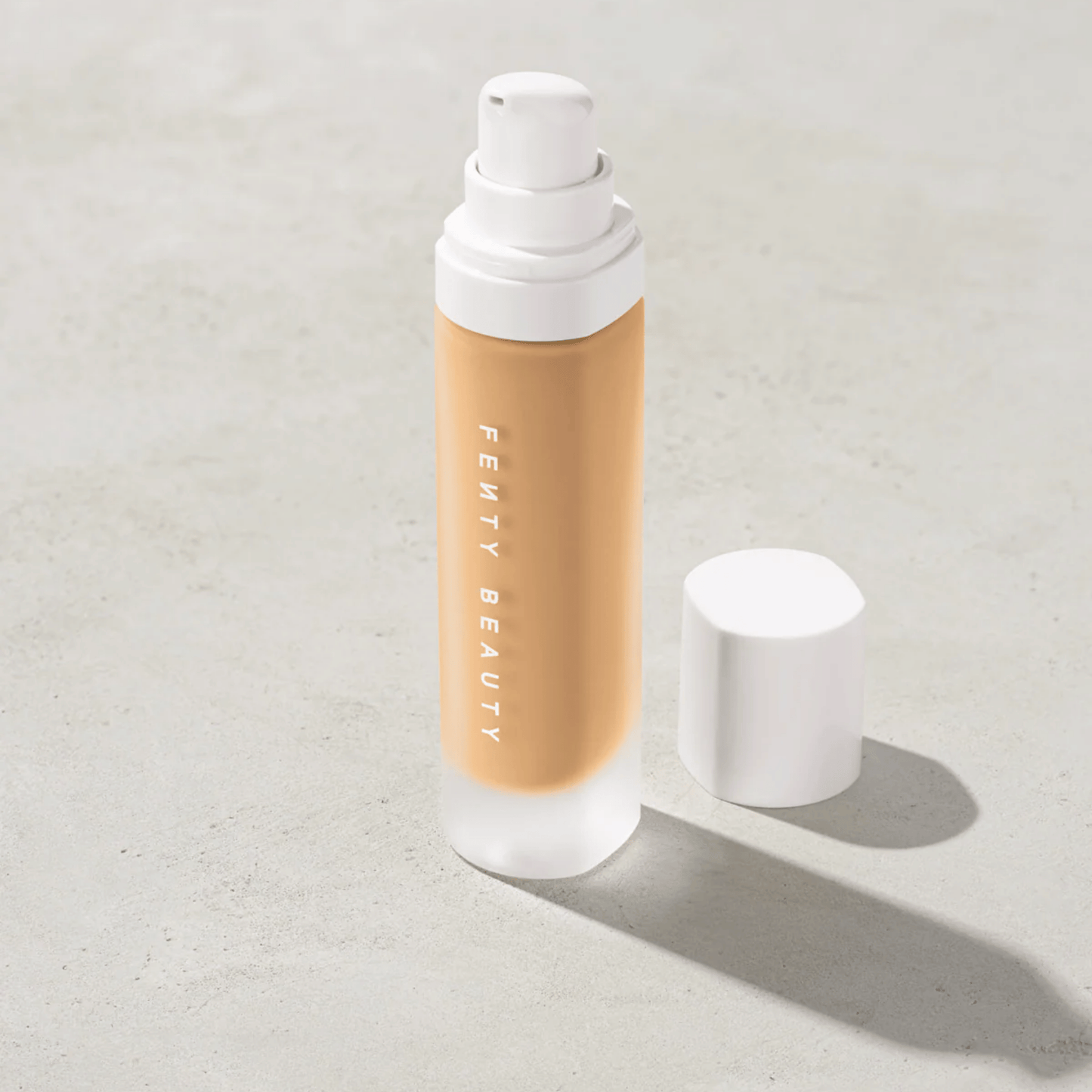 Fenty Beauty by Rihanna Pro Filt'r Soft Matte Longwear Foundation (32ml)