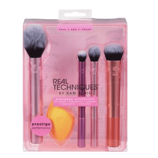 Real Tecniques Everyday Essentials Brush Set Is Now Available At Your Doorstep!