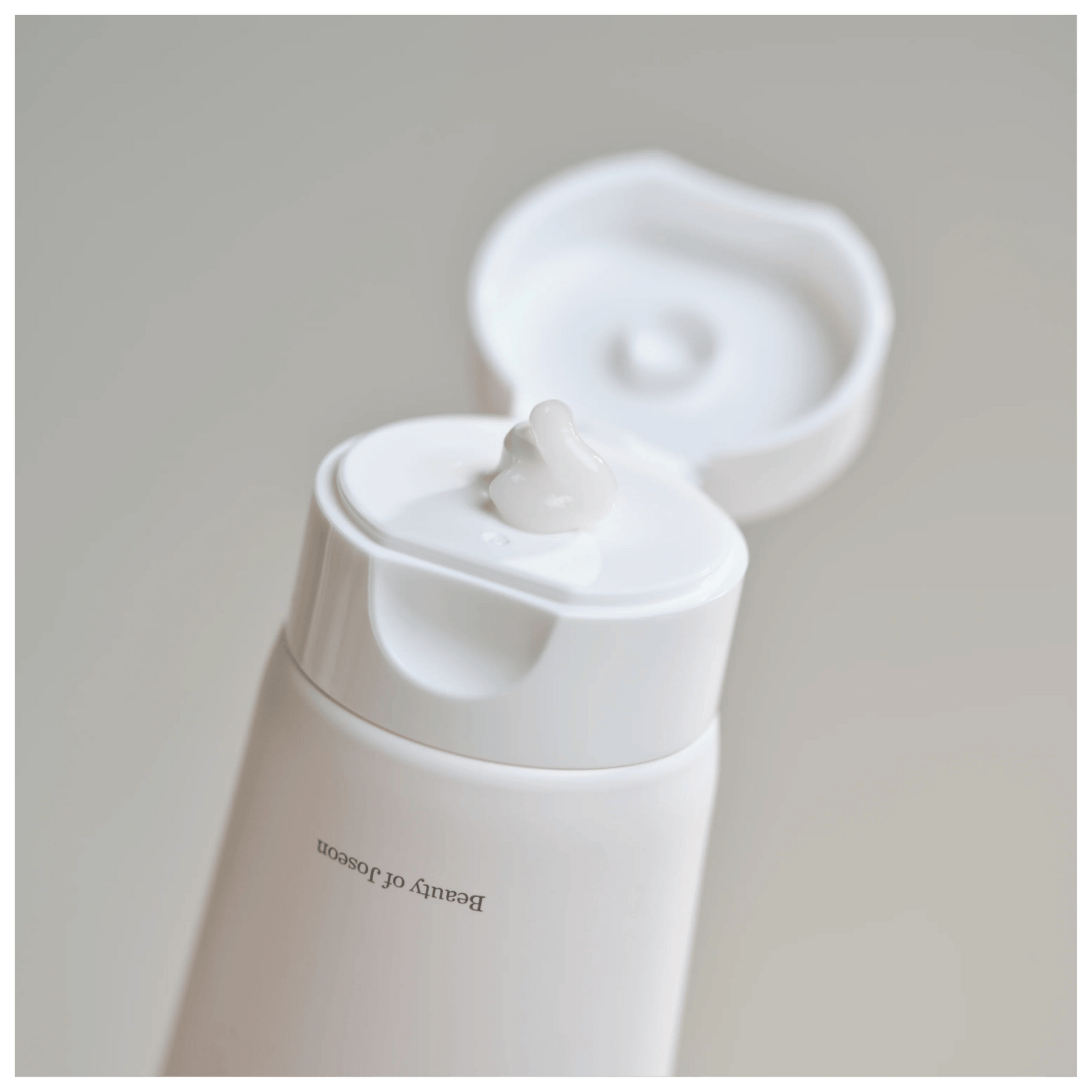 Hydrating exfoliating gel for smooth radiant skin